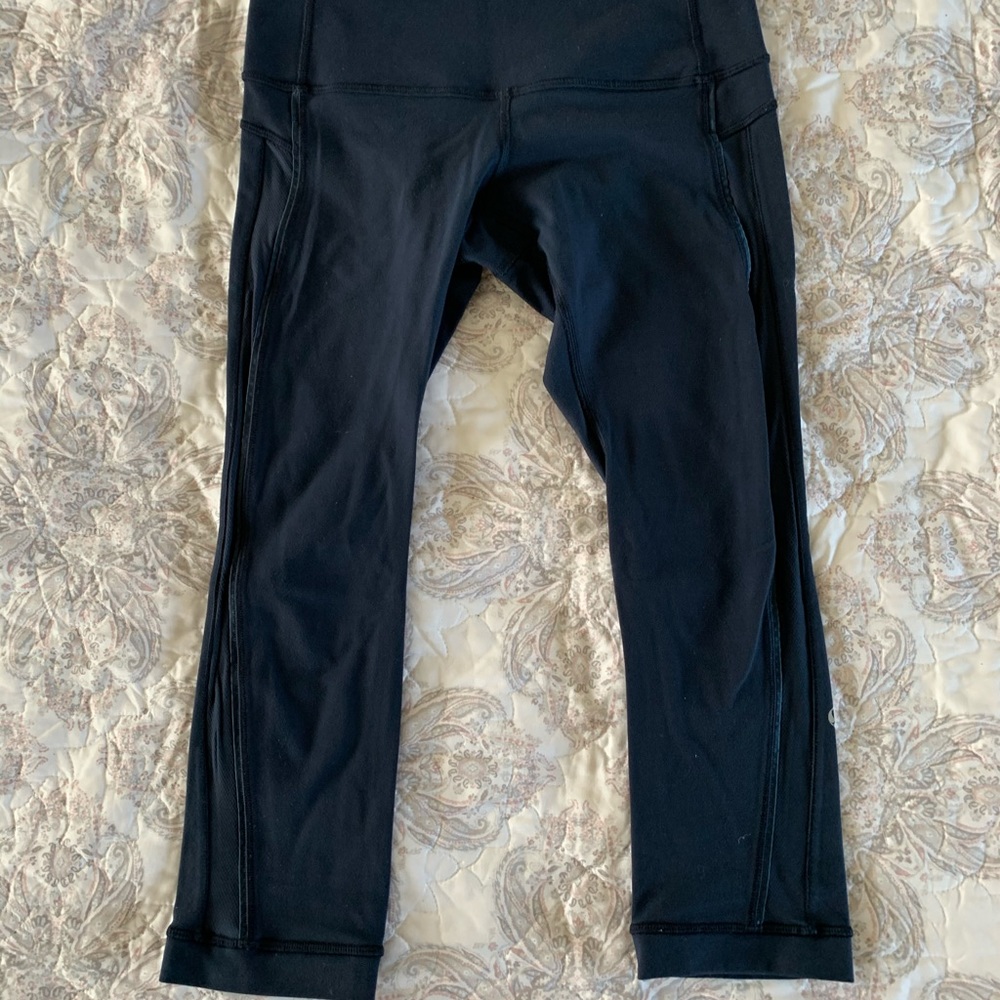 Lululemon crops